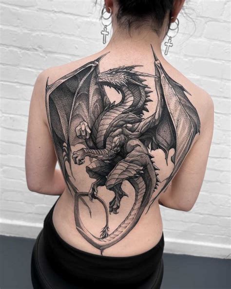 Embracing the Year of the Dragon with captivating Dragon tattoos • No ...