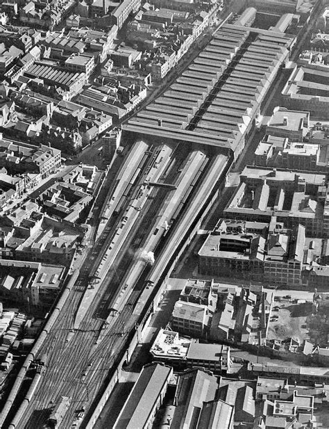 Snow Hill. 1948. | Historic train station, Hill station, Disused stations