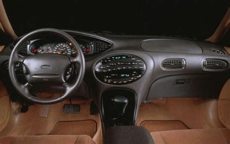 1998 Ford Taurus Pictures - 7 Photos | Edmunds