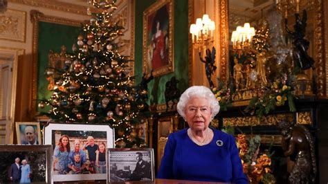 How the Queens Christmas speech tore the royal family apart | news.com ...