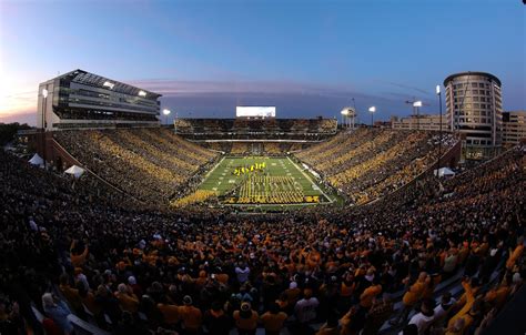 Football Tickets – University of Iowa Athletics