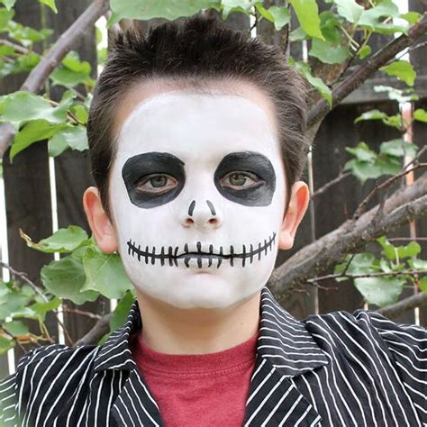 You Don't Have to Be an Artist to Recreate This Skeleton Face Paint ...