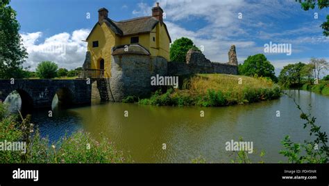 Bridgewater somerset castle hi-res stock photography and images - Alamy