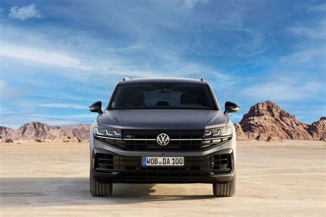 2023 Volkswagen Touareg R eHybrid facelift-14 - Paul Tan's Automotive News