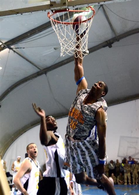 Harlem Globetrotters bounce through Bagram | Article | The United ...