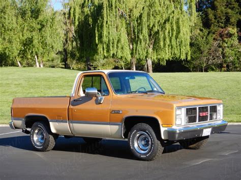 1985 GMC Sierra 1500 | Blackhawk Collection