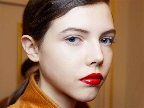 How To Wear Red Lipstick During The Day | Makeup.com | Makeup.com