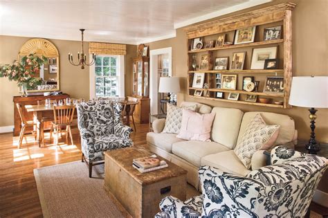 Pin by Patty Patano on Roomz | Cottage style living room, Cottage living rooms, Southern style home