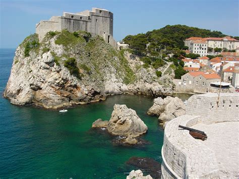 File:Dubrovnik Harbor from City Walls - Old City - Dubrovnik - Croatia ...