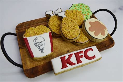 KFC cookies #decoratedcookies | Cookie decorating, Kfc, Food