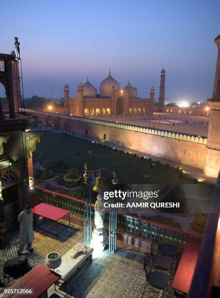 215 Temples In Lahore Stock Photos, High-Res Pictures, and Images ...