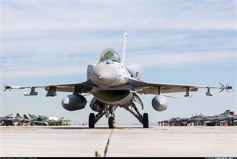 Lockheed Martin F-16E Fighting Falcon - United Arab Emirates - Air ...