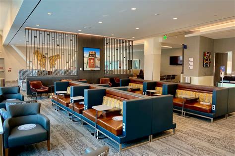 Delta will reopen all Sky Club airport lounges by the summer ...