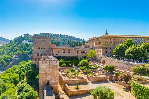 Entradas Alhambra de Granada y Visitas Guiadas | musement