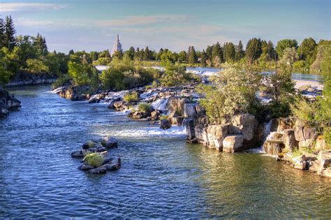 Find Adventure in Eastern Idaho at These 8 Idaho Falls Camping Sites