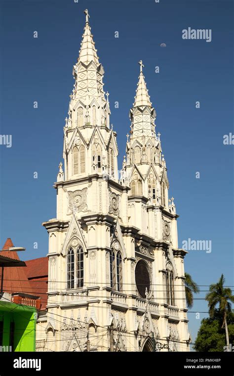 Basilica del Sagrado Corazón de Jesús Stock Photo - Alamy