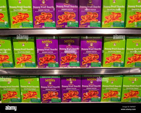 Annie's Organic fruit snacks on grocery store shelves Stock Photo - Alamy