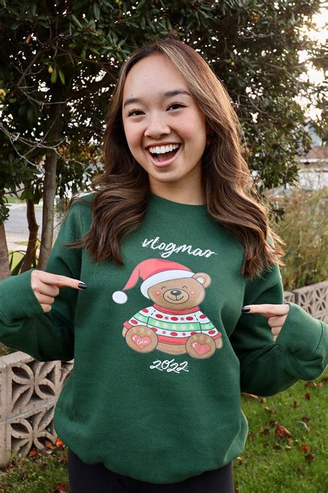 Nicole Laeno: Vlogmas 2022 Forest Green Crewneck – Fanjoy