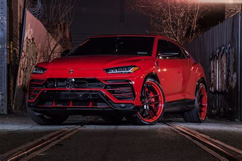 Lamborghini Urus Red Forgiato TEC 3.9 Wheel | Wheel Front