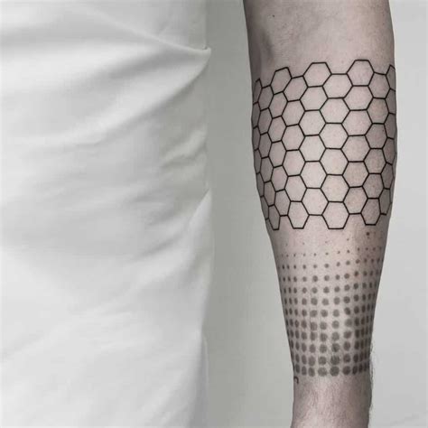 33 Cool Geometric Tattoos by Malvina Maria Wisniewska | TattooAdore