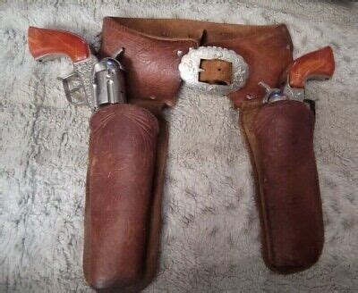 Vintage Hubley Pioneer Pistol Cap Repeating Western Cowboy Toy Gun set w/Holster | eBay