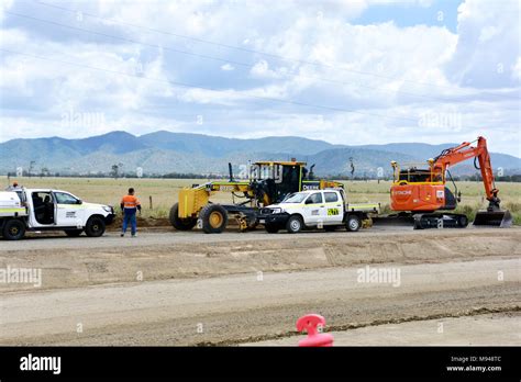 Hitachi digger hi-res stock photography and images - Alamy