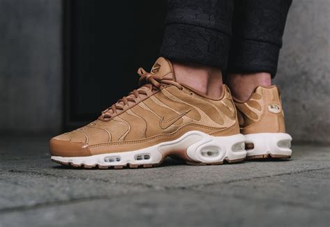 Nike Air Max Plus Wheat | WAVE®