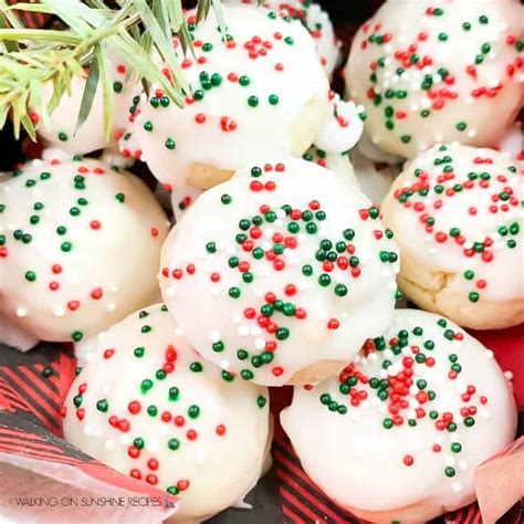 Best-Italian-Christmas-Cookies-with-red-and-green-sprinkles ...