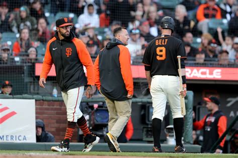 Brandon Belt exits SF Giants game with apparent injury