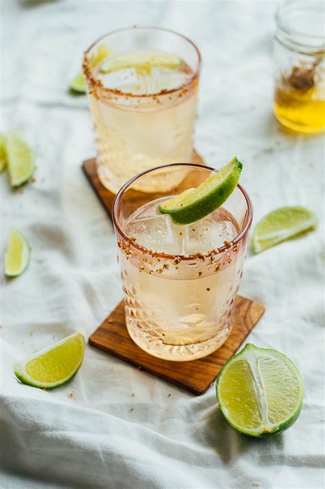 Honey & Smoke Mezcal Cocktail Recipe | By Gabriella