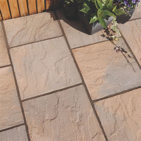 Brown blend Derbyshire Single paving slab (L)450mm (W)450mm - B&Q for ...