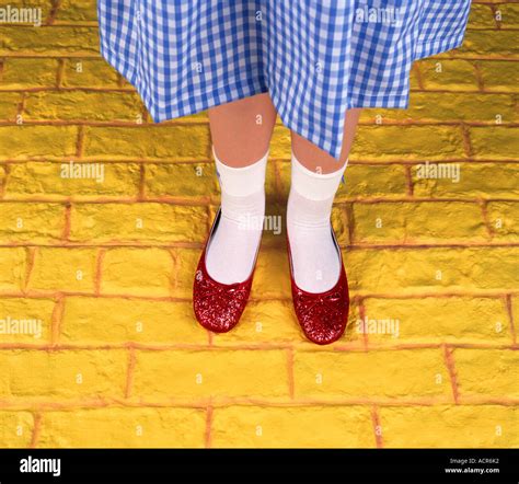 Dorothy Wizard of Oz Stock Photo - Alamy