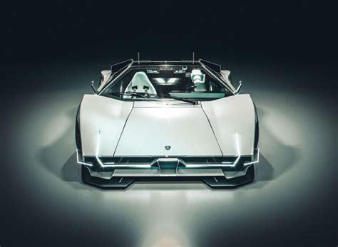 2021 Lamborghini Countach