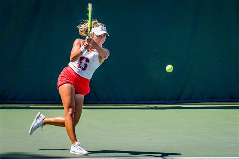 Stanford women’s tennis heads to NCAA quarterfinals