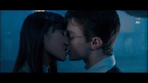 ALL KISSES IN HARRY POTTER - YouTube