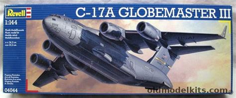 Revell C-17A Globemaster III 1/144 Model Kit 04044 New Aircraft Toys