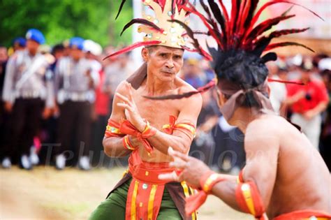 Mengenal Lebih Dekat Suku Maluku Dengan Kebudayaannya - Matamaluku.com