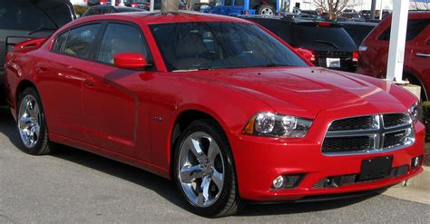 File:2011 Dodge Charger -- 02-17-2011 1.jpg - Wikimedia Commons