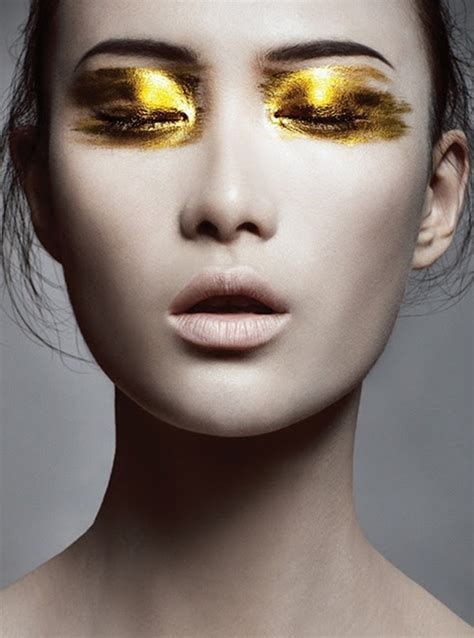 Top 10 Super Trendy Gold Eyes Makeup Ideas for 2014 - Pretty Designs