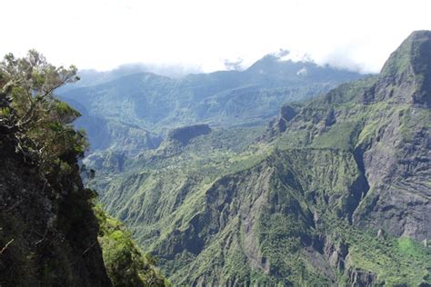 Hiking Réunion’s Cirque de Mafate - Africa Geographic