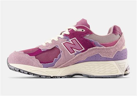 New Balance 2002R Pink Lilac "Protection Pack" - Le Site de la Sneaker