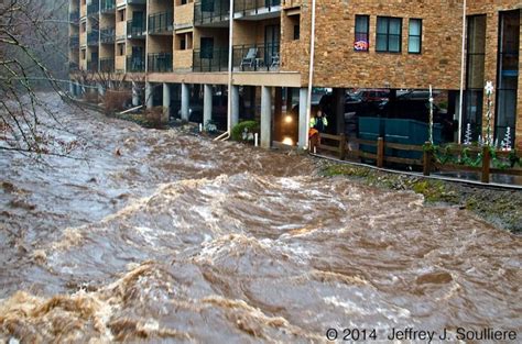 Flooding in Gatlinburg TN in 2014 This is a stunning view of Gatlinburg ...