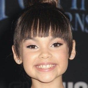 Ariana Greenblatt - Age, Family, Bio | Famous Birthdays