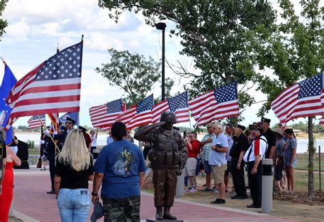 Gold Star Families Memorial Monument | Picture This On Granite