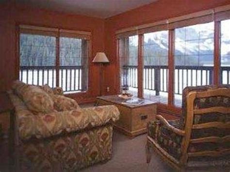 Emerald Lake Lodge in Field (BC) - Room Deals, Photos & Reviews