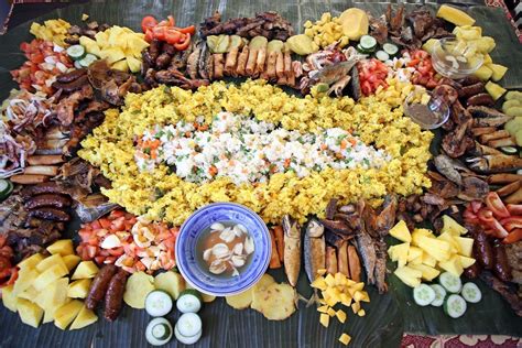 Boodle Fight 2 Filipino Dishes, Filipino Recipes, Asian Recipes, Filipino Food Party, Boodle ...