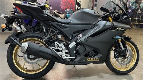 New 2023 Yamaha R15 V4 Black Details Review | On Road Price Mileage Top ...