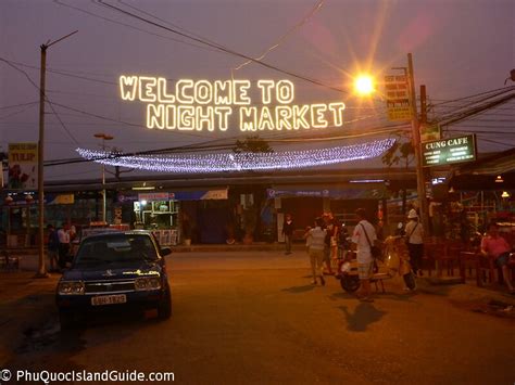 Phu Quoc Night Market | Guide to the best shopping & seafood experience