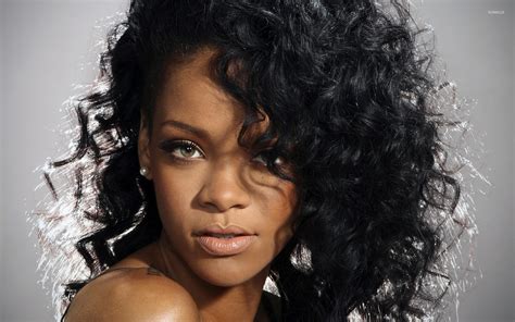 Rihanna with curly hair wallpaper - Celebrity wallpapers - #49901