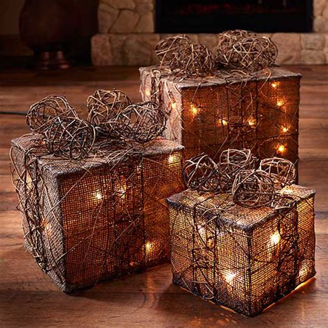 Natural Burlap and Rattan Lighted Gift Boxes | The Green Head